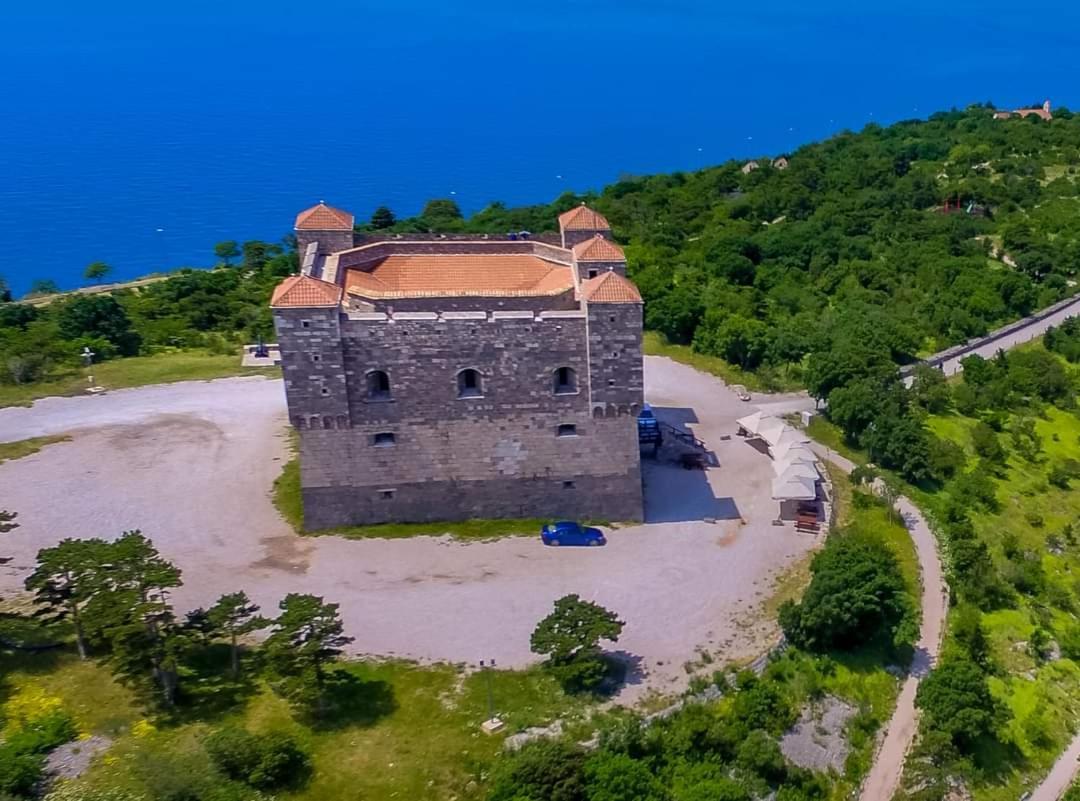 Apartmán Apartman Pod Nehajem Senj  Exteriér fotografie